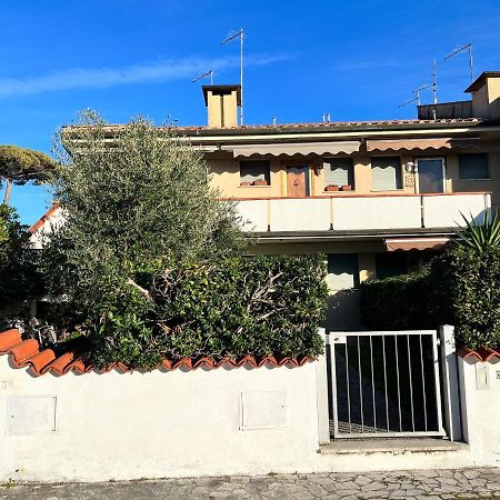 Appartamento Da Matteo 2 Tirrenia Exterior foto
